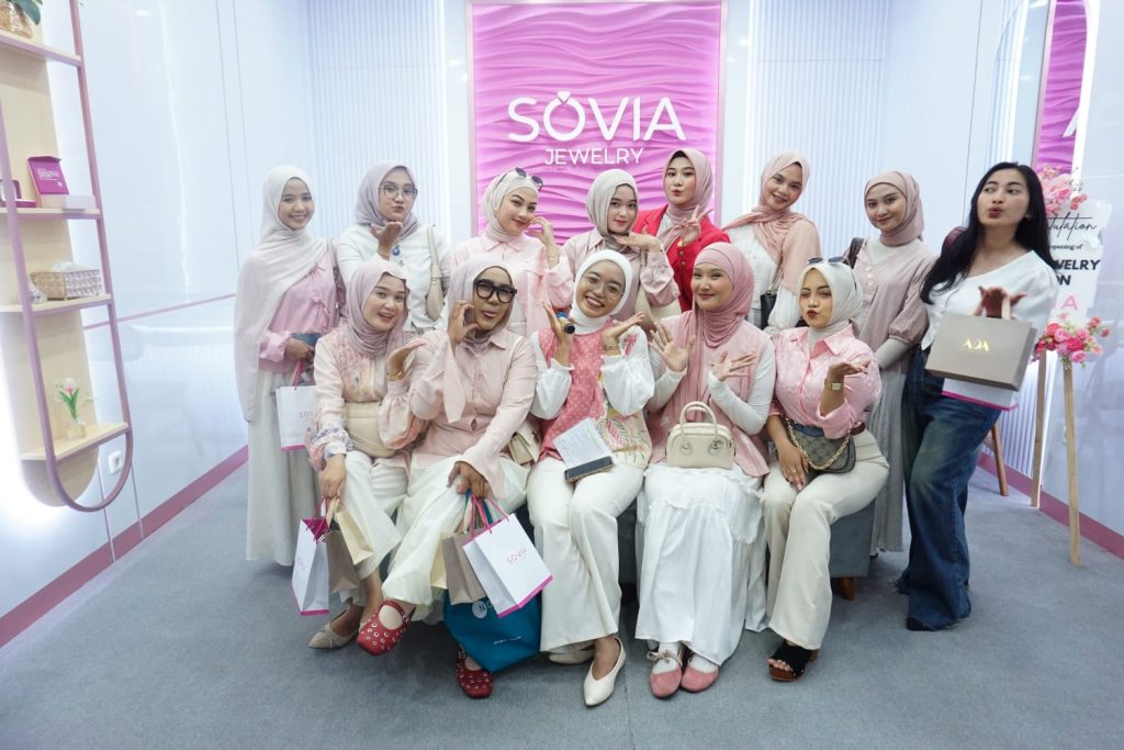 Sovia Jewelry Resmi Buka Store Baru di Grage Mall Cirebon, Hadir Lebih Dekat untuk Pasangan Muda