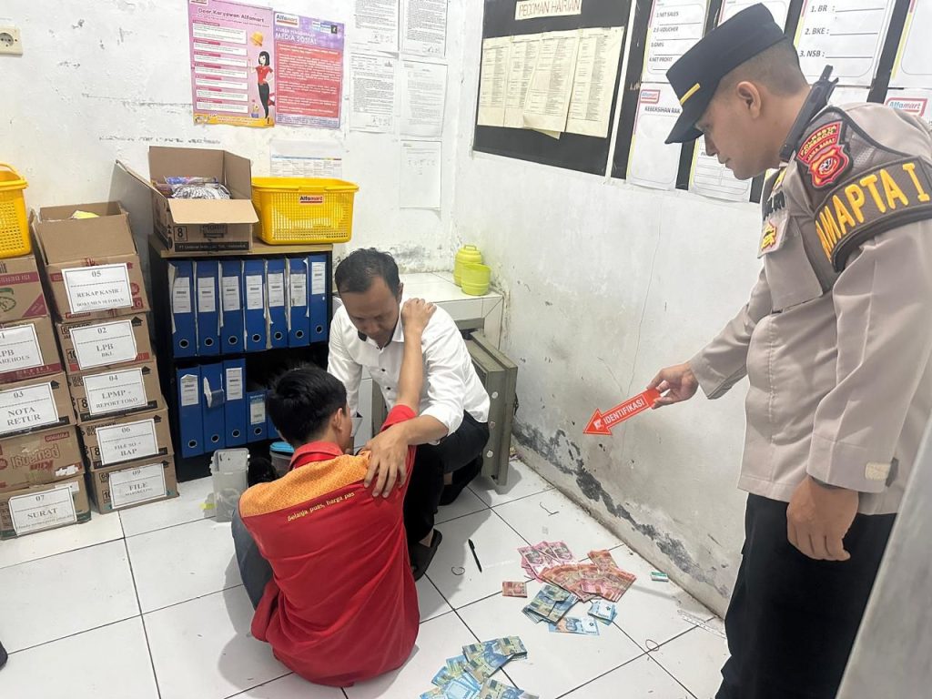 Cicilan Motor Nunggak, SD Nekad Rampok Minimarket di Tukmudal Cirebon