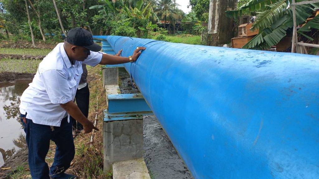 Langgar Komitmen, Warga Cikalahang Ancam Copot Pipa PDAM Tirta Kamuning
