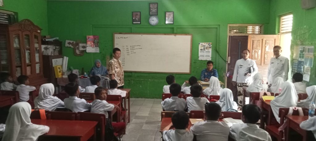 Ruang KBM Terbatas SDN 1 Palimanan Barat Butuh Perhatian Pemerintah