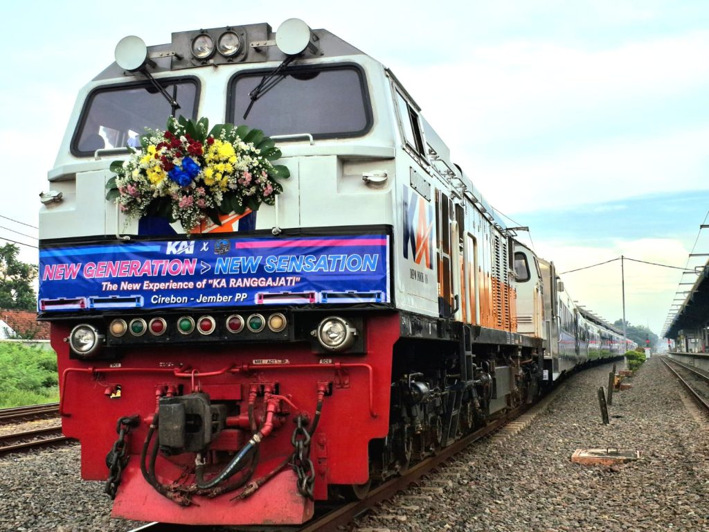Daop 3 Cirebon Operasikan KA Ranggajati Stainless Steel New Generation
