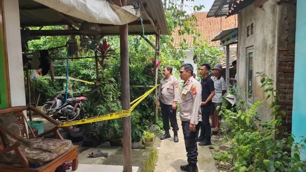 Tragis, Adik Bunuh Kakak Lantaran Telat Bantu Dagang Satai